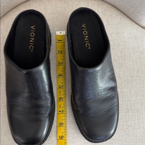 Vionic black mules - Picture 5 of 8